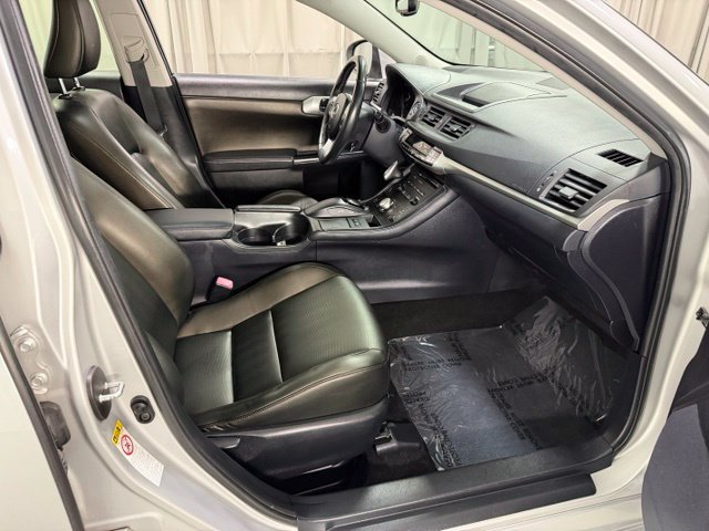 Used 2012 Lexus CT 200h Premium w/ Premium Audio Pkg FWD image 11