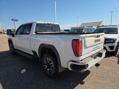 Used 2020 GMC Sierra 2500 AT4 w/ AT4 Premium Package AWD/4WD image 3