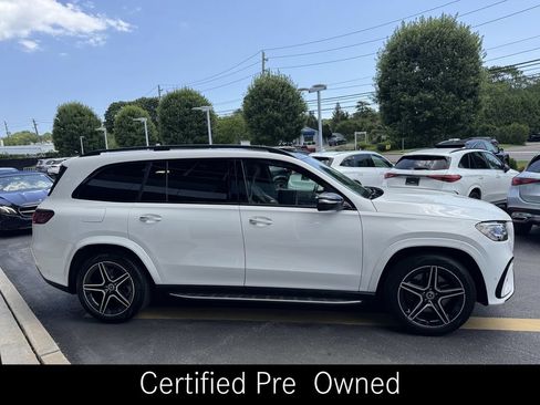 Used 2024 Mercedes-Benz GLS 450 4MATIC image 9