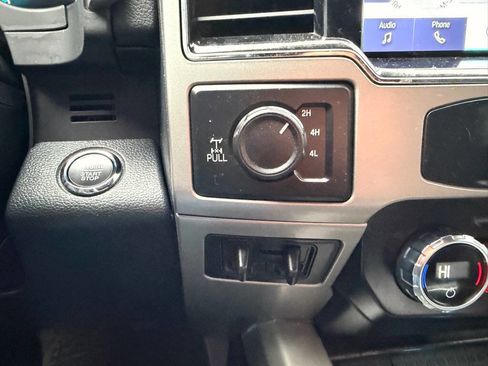 Used 2022 Ford F250 Lariat w/ Tremor Off-Road Package image 27