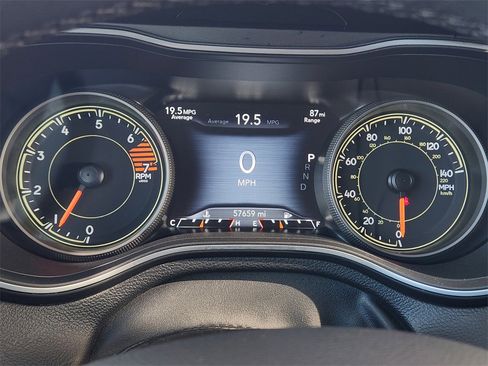 Used 2023 Jeep Cherokee Altitude Lux image 17