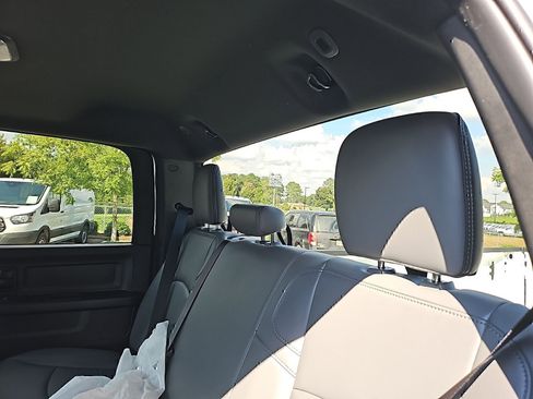 New 2024 RAM 2500 Tradesman image 32