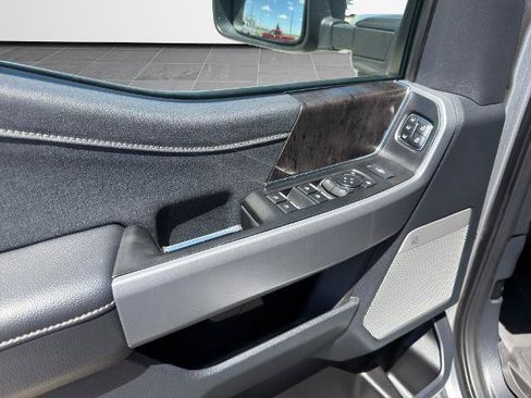 Used 2024 Ford F350 Lariat w/ Lariat Ultimate Package AWD/4WD image 15
