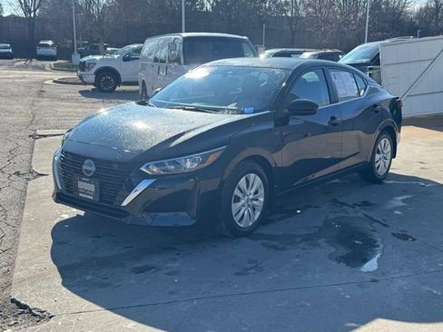 Certified 2025 Nissan Sentra S image 3