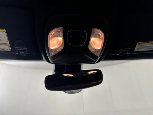 Used 2023 Jeep Compass Latitude AWD/4WD image 24