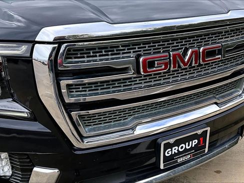Used 2022 GMC Yukon XL SLT image 30