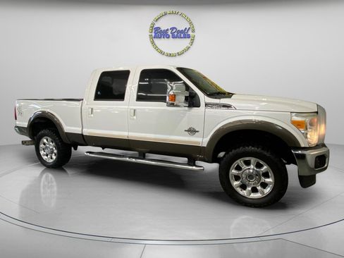 Used 2015 Ford F250 Lariat w/ Lariat Interior Package AWD/4WD image 7
