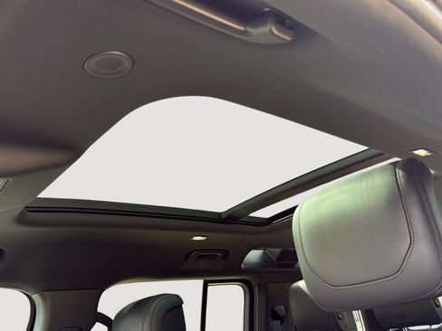 Used 2022 Land Rover Defender 110 XS Edition image 21