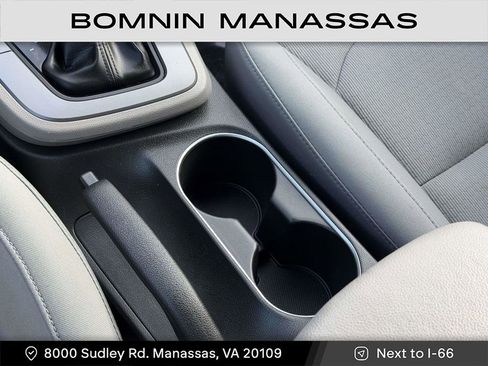 Used 2017 Hyundai Elantra SE image 19