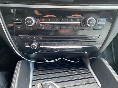 Used 2015 BMW X5 M AWD/4WD image 23