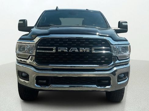Used 2024 RAM 2500 Big Horn AWD/4WD image 2