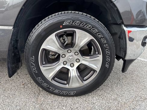Used 2024 RAM 1500 Laramie AWD/4WD image 10