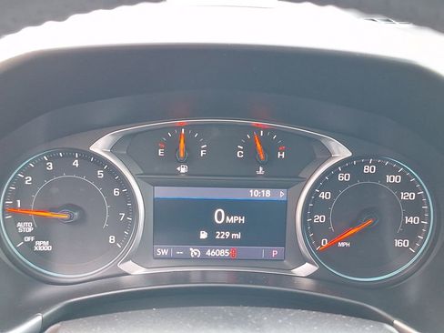 Used 2019 Chevrolet Equinox Premier image 16