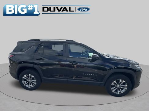 Used 2025 Chevrolet Equinox LT w/ Convenience Package II FWD image 6