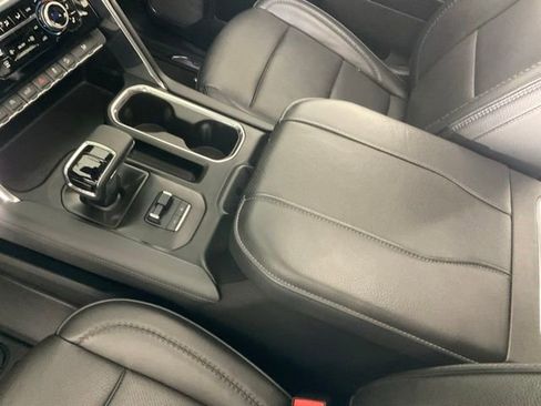 Used 2023 GMC Sierra 1500 Denali AWD/4WD image 22