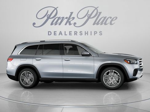 Used 2026 Mercedes-Benz GLS 450 4MATIC image 28