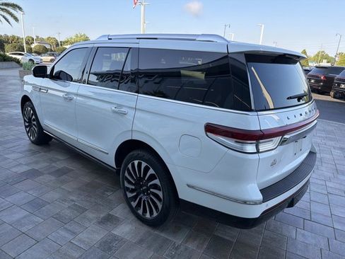 Certified 2023 Lincoln Navigator Black Label AWD/4WD image 4