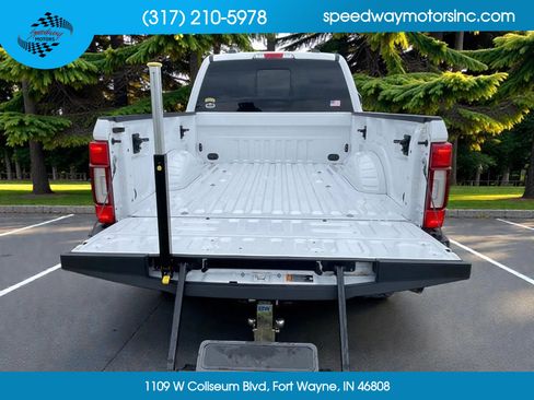 Used 2021 Ford F250 XLT w/ XLT Premium Package image 5