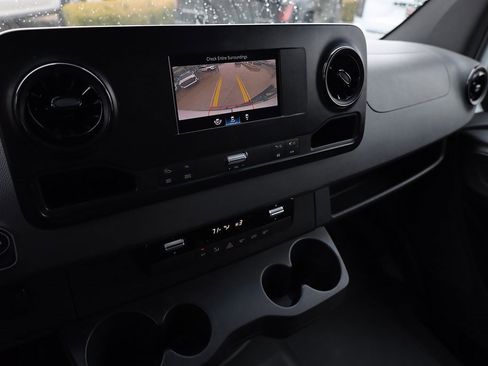Used 2019 Mercedes-Benz Sprinter 144 Cargo image 15