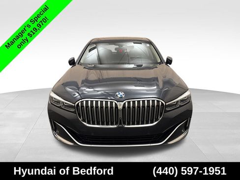 Used 2020 BMW 750i xDrive AWD/4WD image 2
