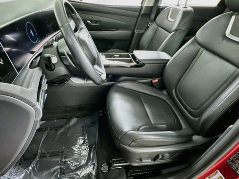 Used 2025 Hyundai Tucson Limited AWD/4WD image 9