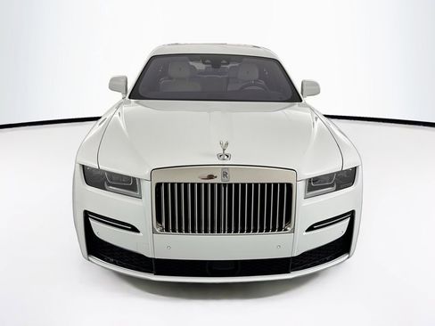 Used 2022 Rolls-Royce Ghost AWD/4WD image 2