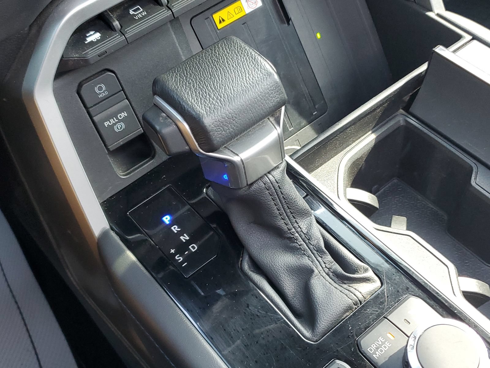 Used 2024 Toyota Tundra Platinum AWD/4WD image 28