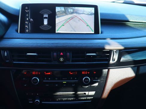 Used 2017 BMW X5 xDrive40e image 49