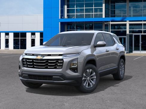 New 2026 Chevrolet Equinox LT w/ Convenience Package II AWD/4WD image 6
