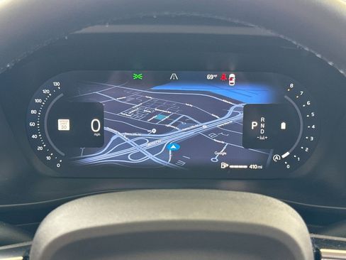 New 2026 Volvo XC40 B5 Plus w/ Protection Package Premier image 24