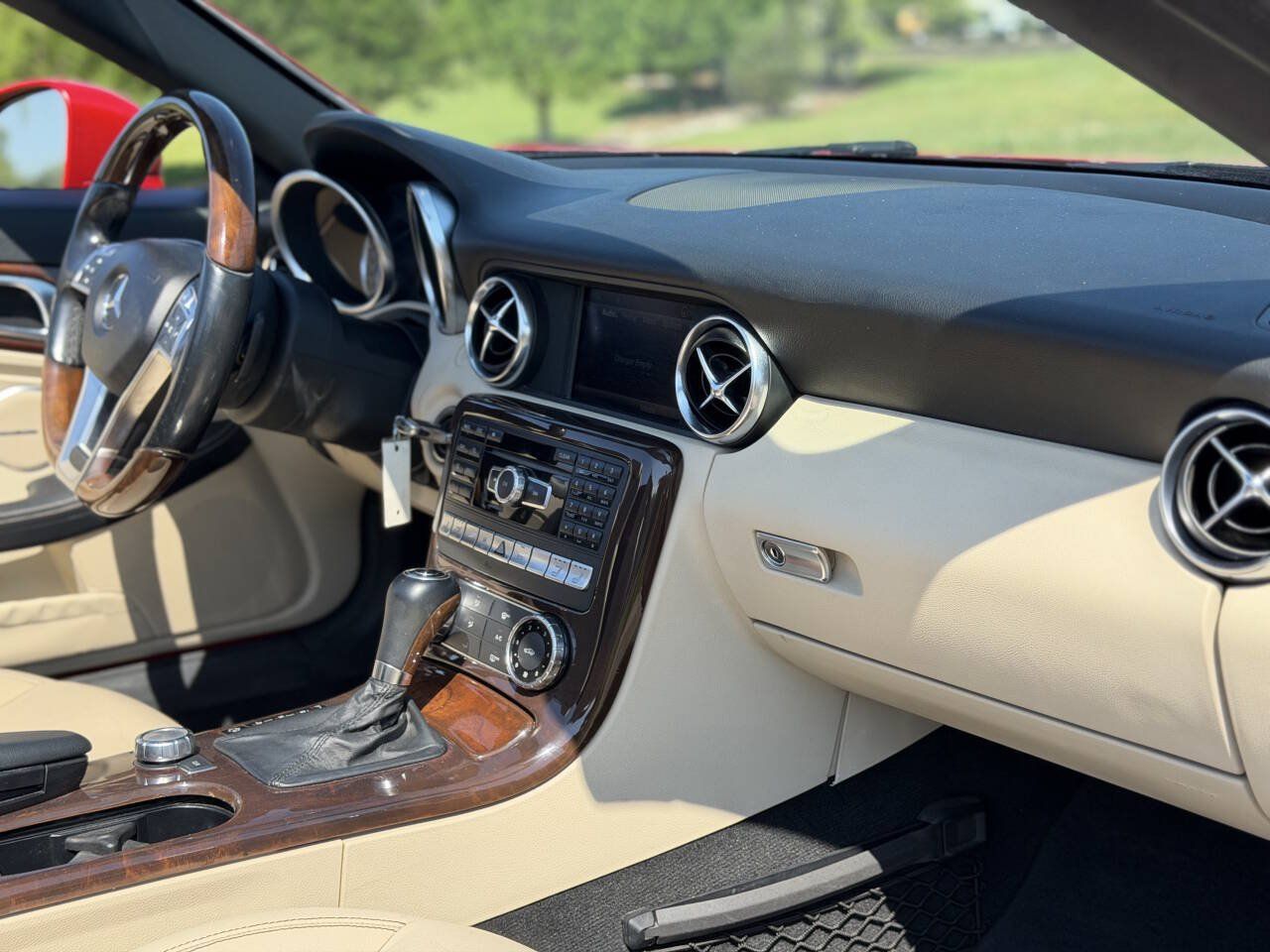 Used 2013 Mercedes-Benz SLK 350 image 30