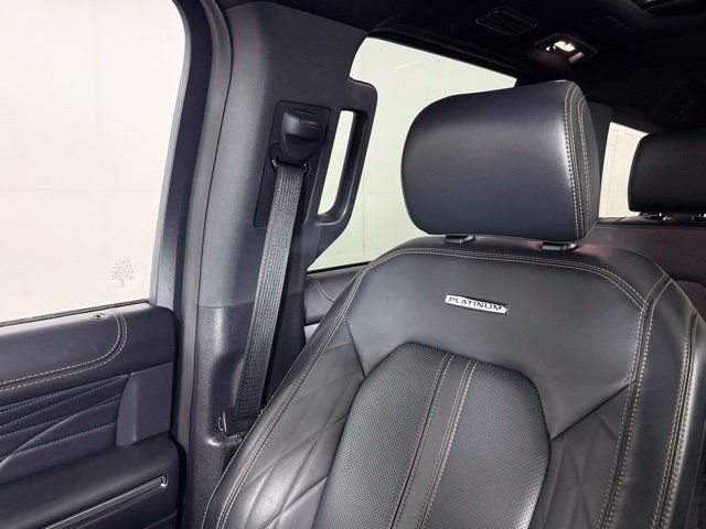 Used 2024 Ford Expedition Platinum AWD/4WD image 21