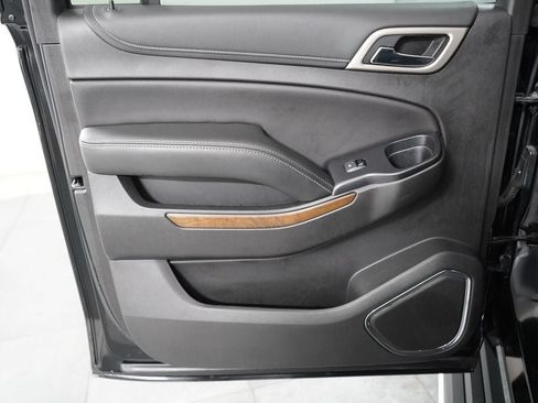 Used 2020 GMC Yukon XL Denali w/ Denali Premium Package AWD/4WD image 26