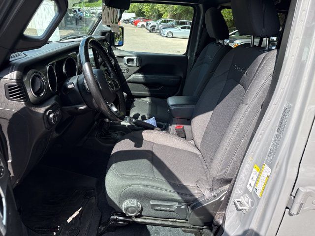 Used 2020 Jeep Wrangler Unlimited Sahara AWD/4WD image 14