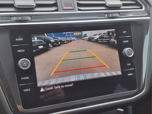 Used 2024 Volkswagen Tiguan SE w/ MDO Package, Three-Row image 18