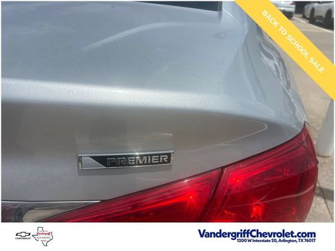 Used 2018 Chevrolet Impala Premier w/ Premier Confidence Package FWD image 8