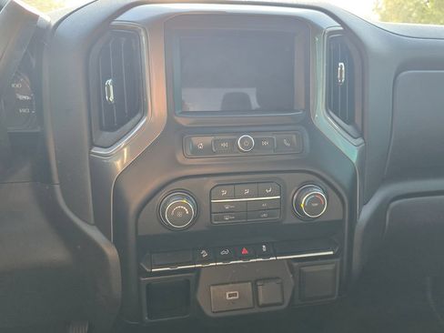 Used 2019 Chevrolet Silverado 1500 Custom Trail Boss w/ Custom Convenience Package AWD/4WD image 22