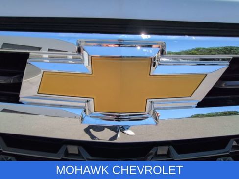 Certified 2023 Chevrolet Silverado 1500 LT w/ Z71 Off-Road Package AWD/4WD image 31