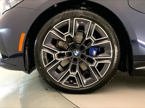 New 2026 BMW 550e xDrive 550e xDrive image 9