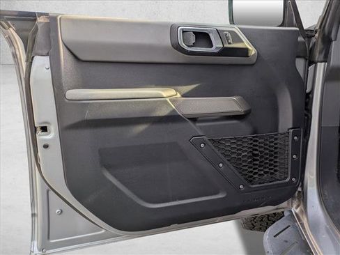 Used 2022 Ford Bronco Black Diamond image 14