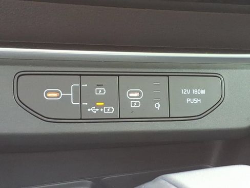 Used 2026 Kia Carnival SX Prestige FWD image 19