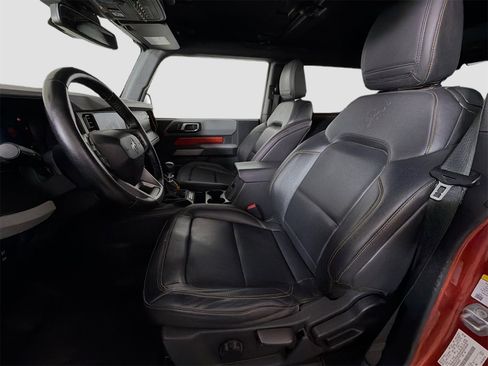 Used 2022 Ford Bronco Badlands w/ Sasquatch Package image 12