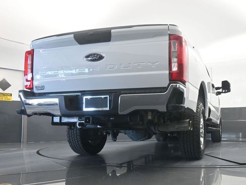 Used 2025 Ford F250 XLT image 63