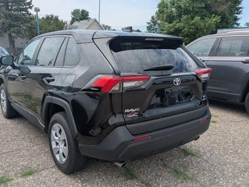 Used 2024 Toyota RAV4 LE AWD/4WD image 4