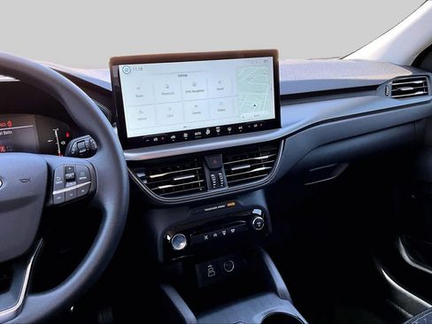 Used 2026 Ford Escape Active w/ Tech Pack #1 FWD image 7