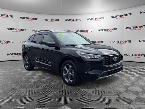 Used 2023 Ford Escape ST-Line w/ Tech Pack #1 AWD/4WD image 1