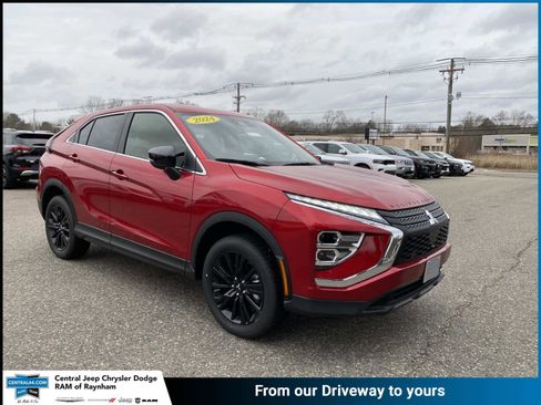 Used 2024 Mitsubishi Eclipse Cross LE image 1