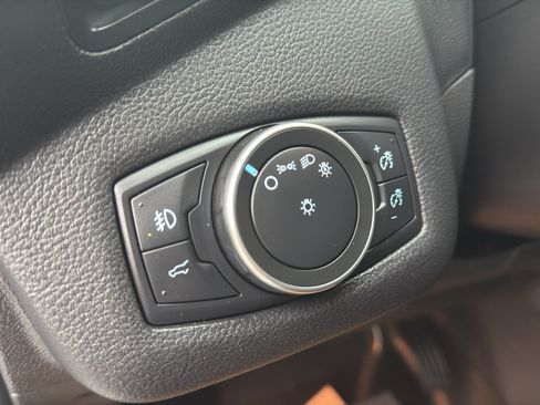 Used 2019 Ford Escape SEL AWD/4WD image 14