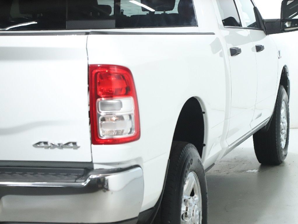 Used 2024 RAM 3500 Tradesman w/ Chrome Appearance Group AWD/4WD image 48