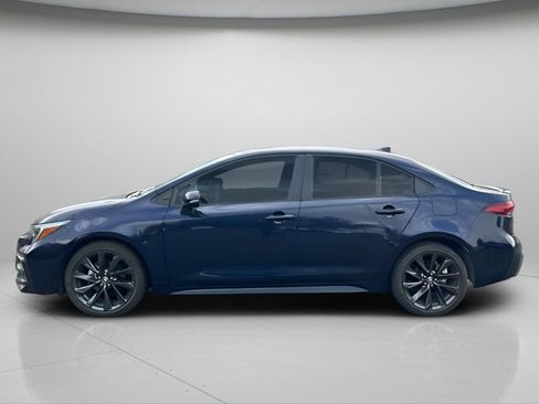 Used 2025 Toyota Corolla XSE FWD image 12